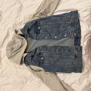 Levi’s Jean jacket with sweater arms/hood - cropped